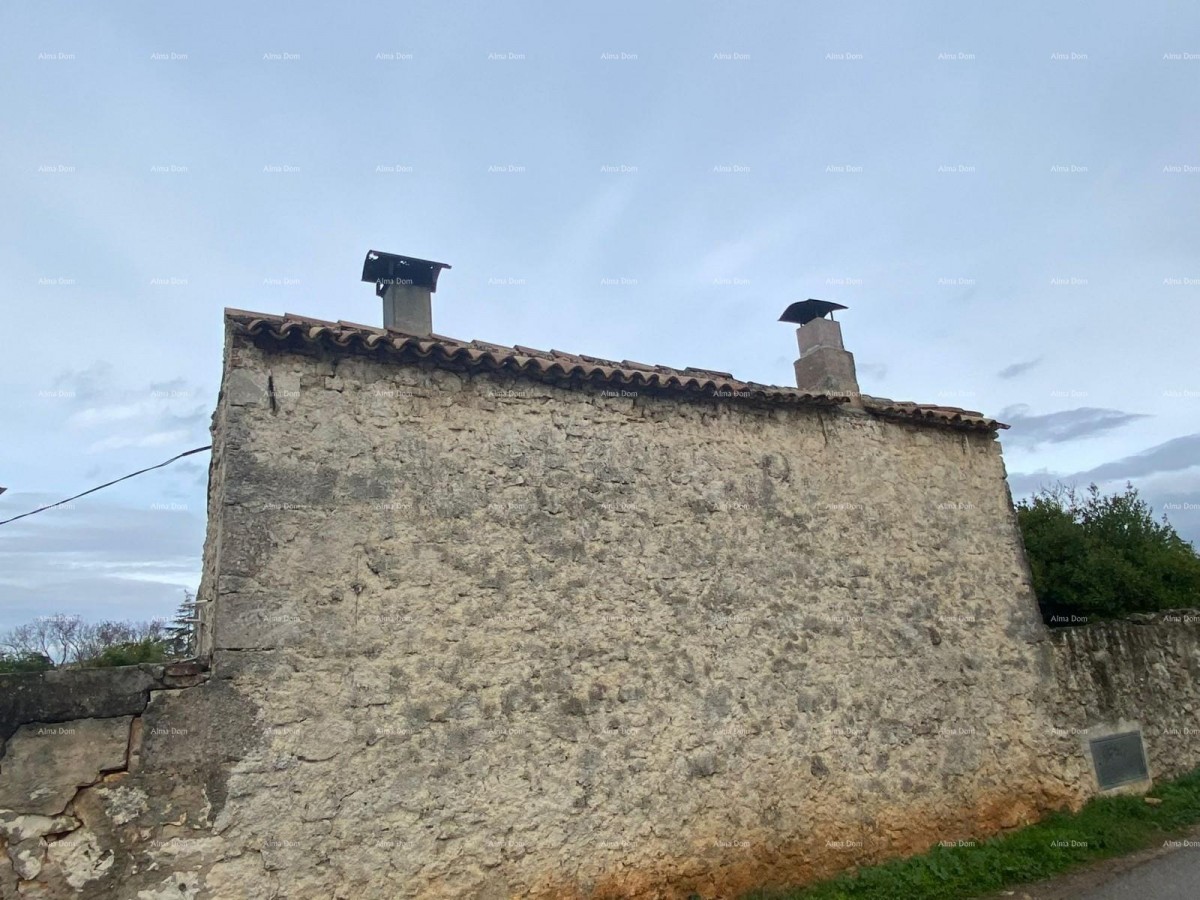 Prodaja dvojčka z gospodarskim poslopjem (manjša hiša) in zemljiščem, Pula! 5