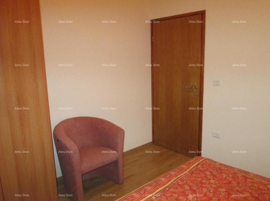 House with 5 apartments for sale with sea view, Premantura 9