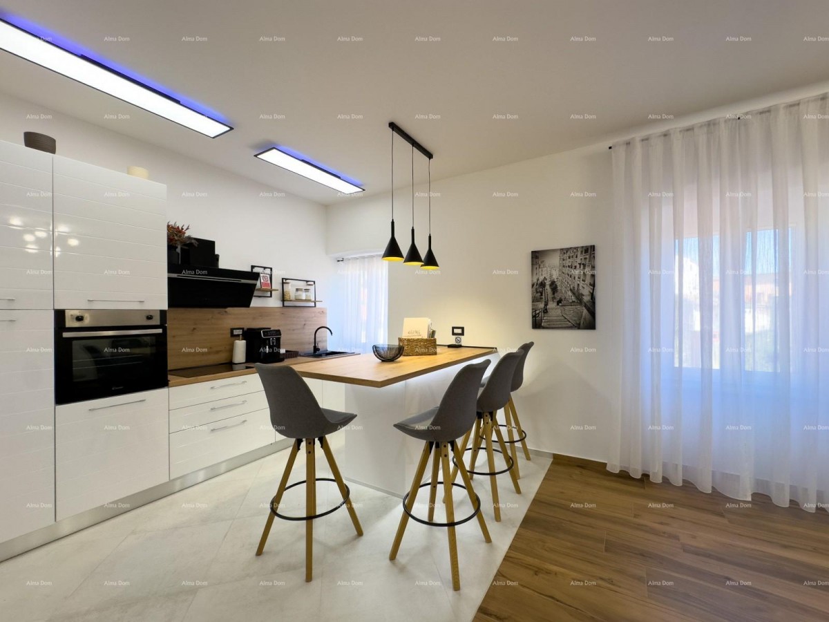 Пула центр улица Истарска 500 метров от Арены Современная полностью отремонтированная и меблированная городская квартира 1