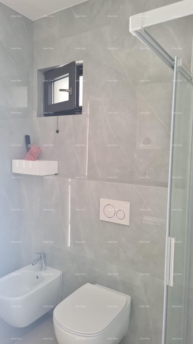 Appartamento moderno nel blocco A con giardino e posto auto, vicinanza a Umago! 12