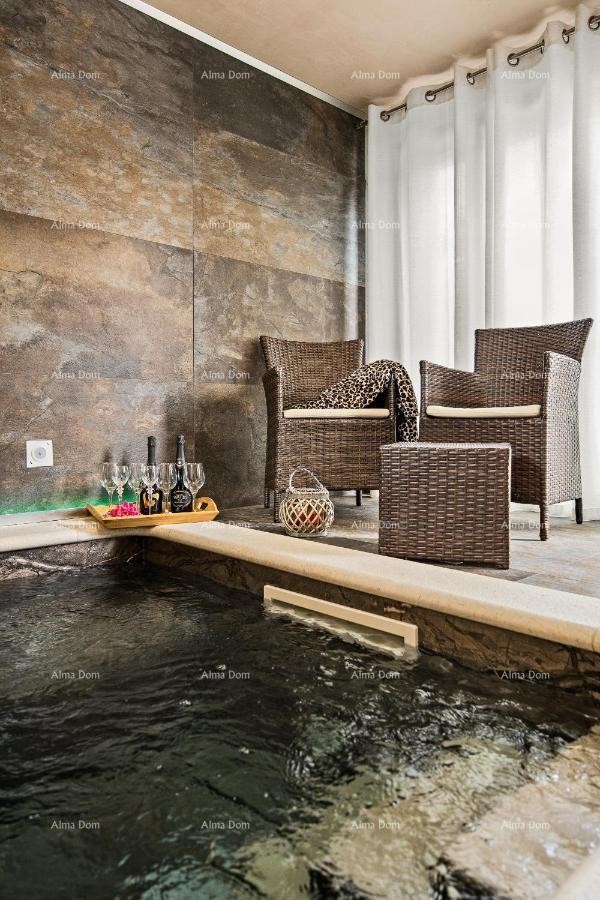 We are selling a beautiful villa in Rovinj. 15