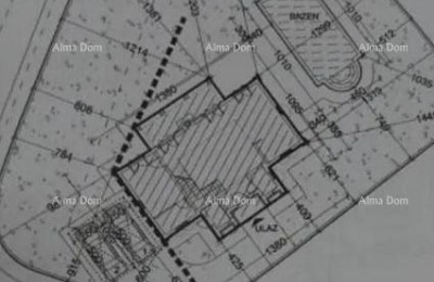 Građevinsko zemljište s projektom i plaćenim komunalijama