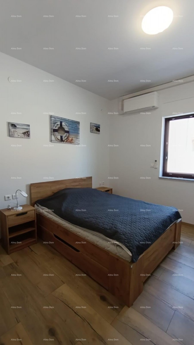 Apartma s teraso, parkirnim mestom in skupnim bazenom – Premantura 13