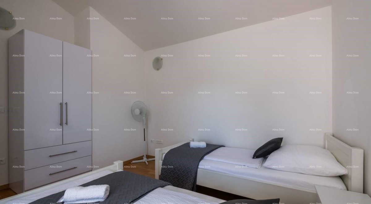 Двухквартирная вилла с бассейном – окрестности Пореча 17