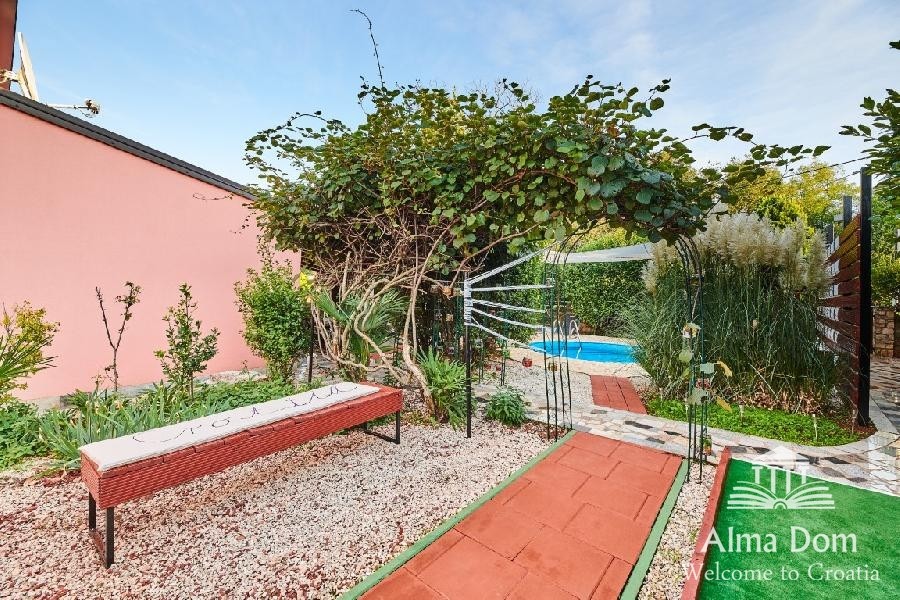 House, near the city of Umag. 38