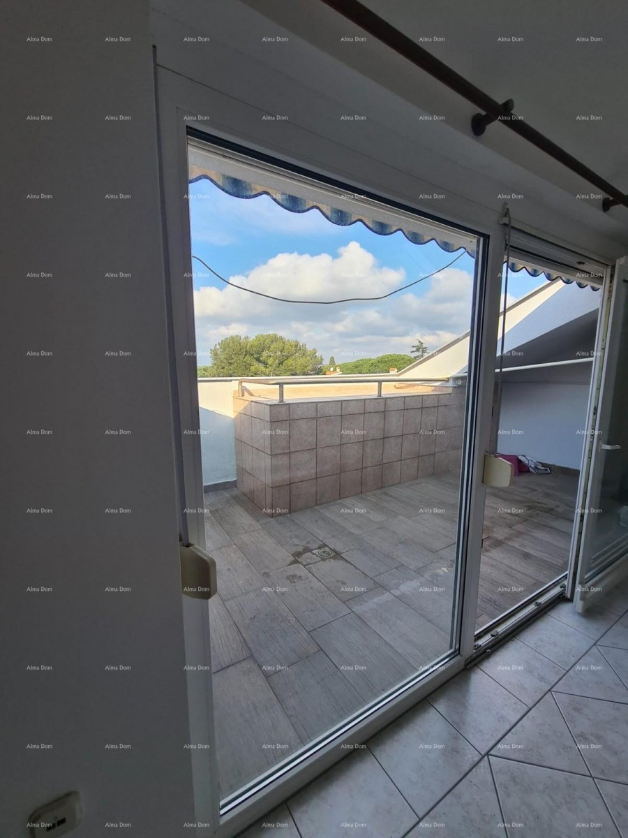 Excellent opportunity! Apartment for sale in a prime location, Medulin! Just a five-minute leisurely walk to the sea and beaches. Immediate proximity to the campsite. 18