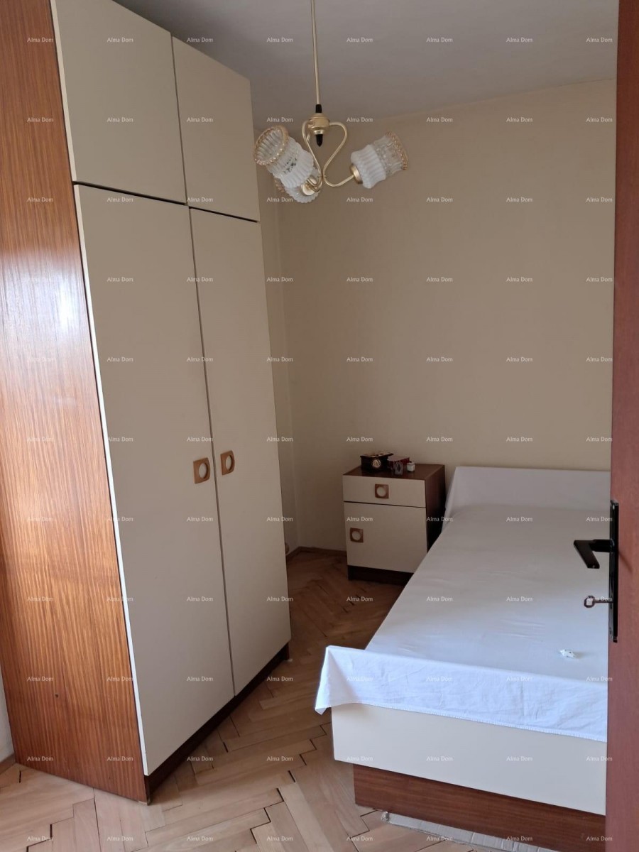 Buje! Casa su tre piani in centro 13