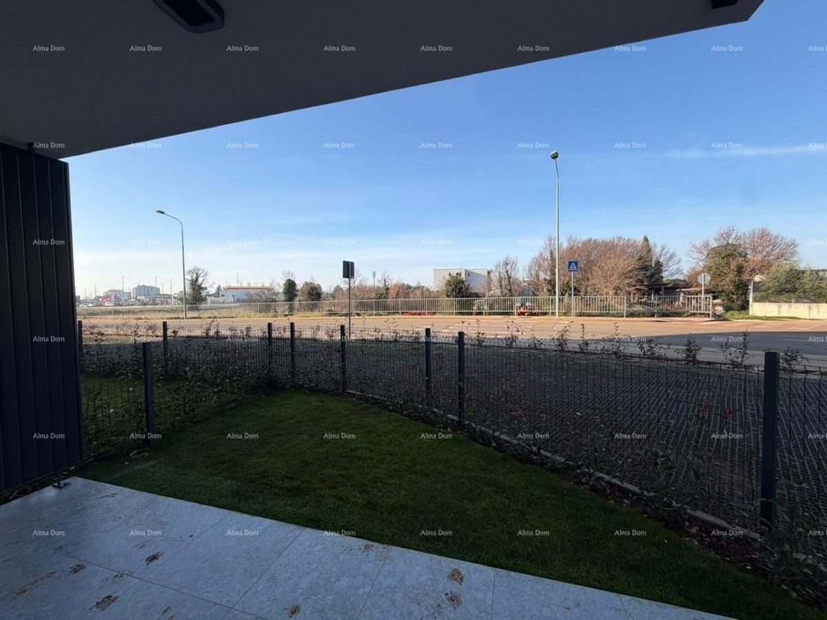 УМАГ – Новостройка! Квартира с садом и террасой в современном жилом комплексе, 0-16 1