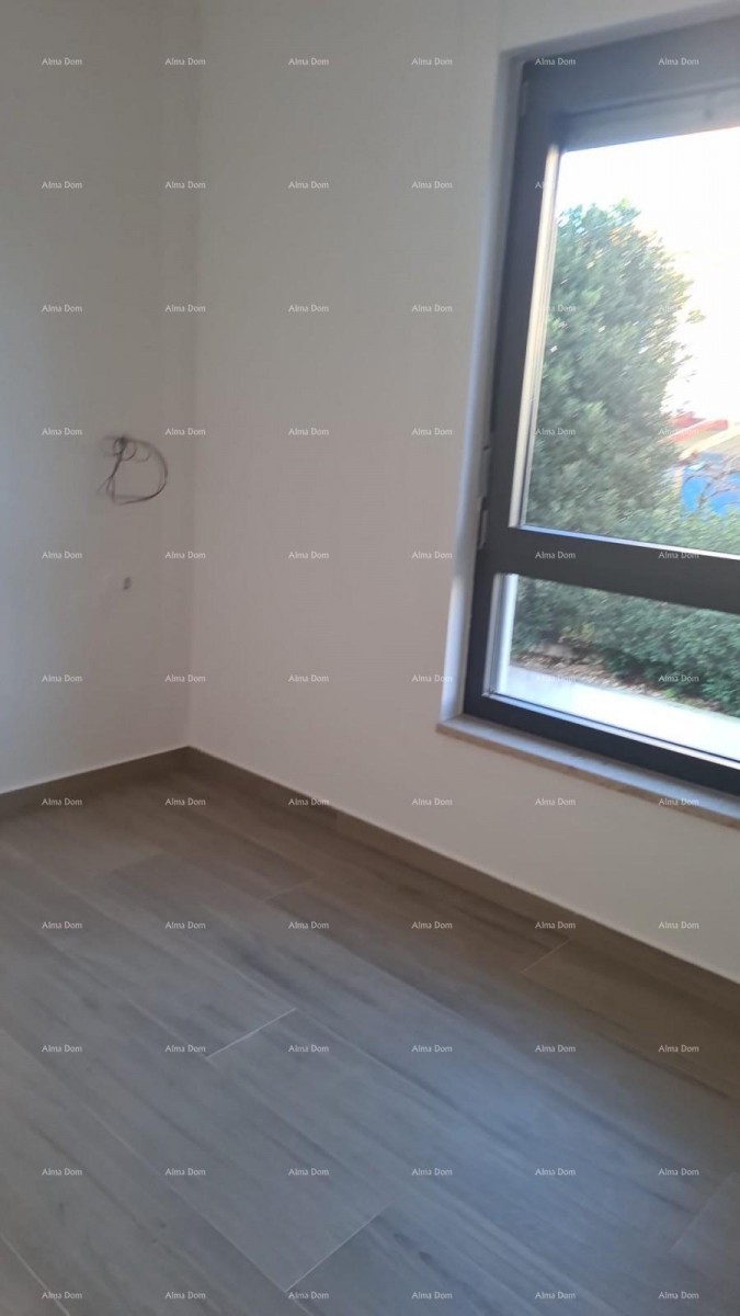 Appartamento moderno nel blocco A con giardino e posto auto, vicinanza a Umago! 10