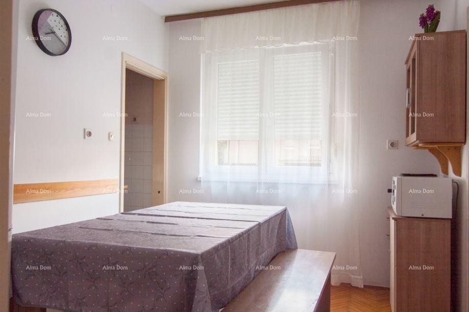 Apartment for sale in Pula, in an attractive location near Marina Veruda 14