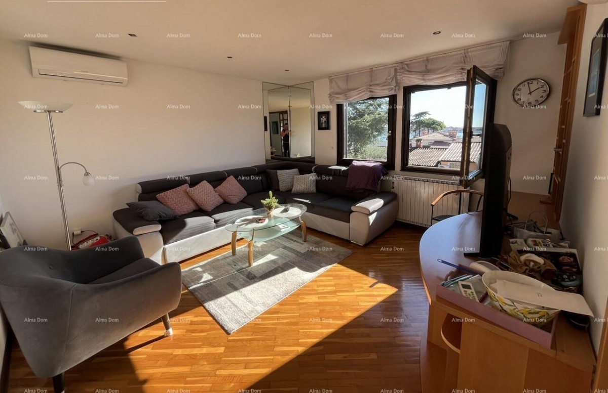 Продается красивый дом недалеко от моря в Умаге. 12