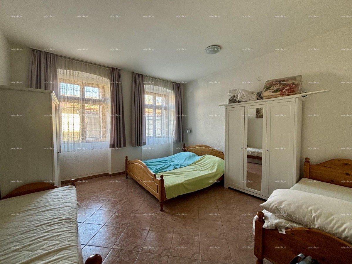 PULA, center – sale / apartment 55 m² with garden and parking space 14