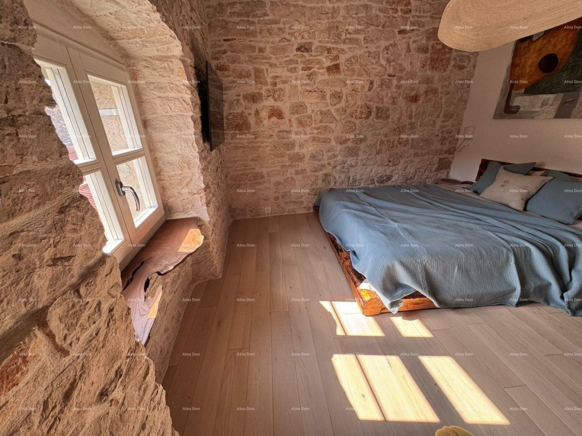 Bale – completely renovated stone house in the center, 116 m² 21