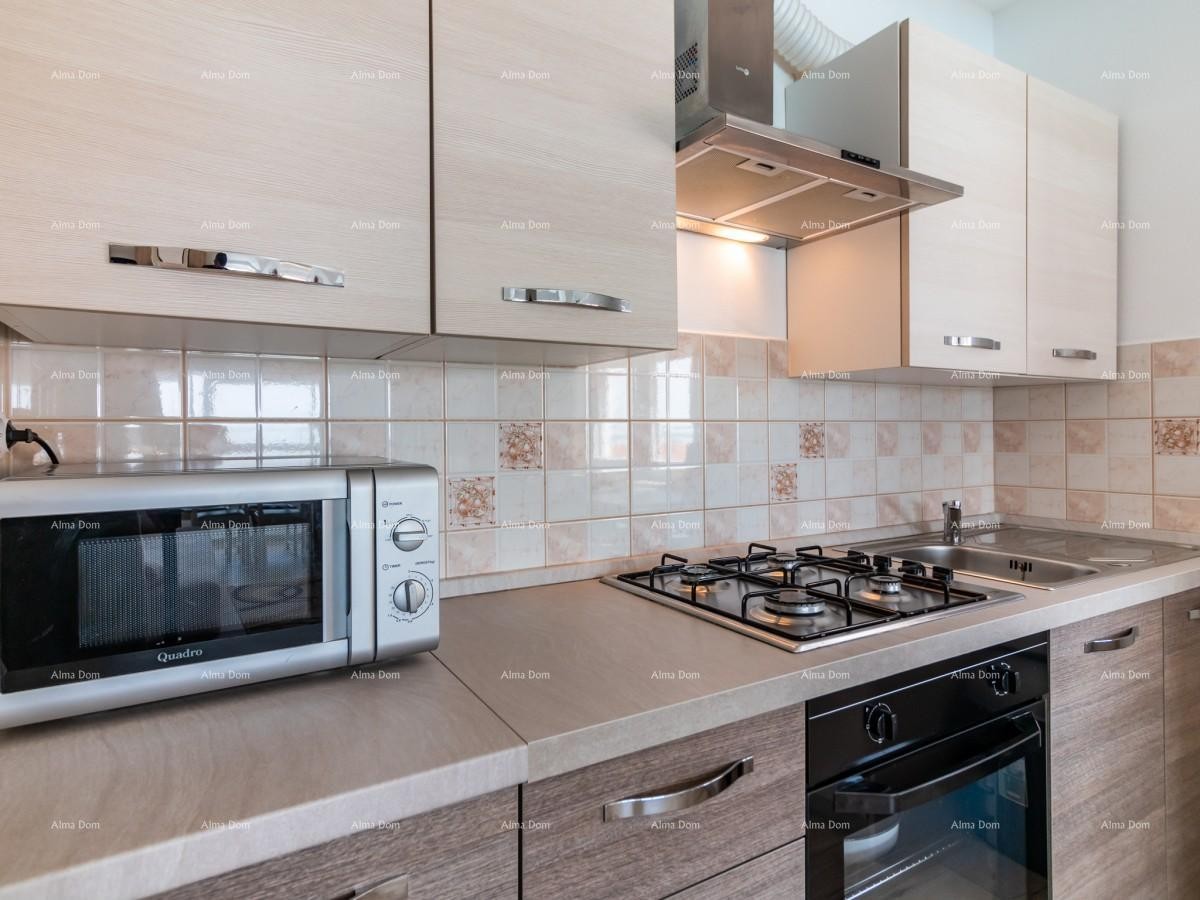 Apartmanska kuća s bazenom!Blizina mora i plaže!  Peroj. 16