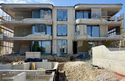 ROVINJ - stanovanje naprodaj v luksuzni rezidenci ob morju / S16