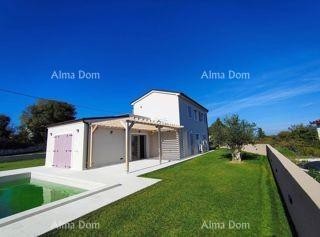 Prodaje se samostojeća kuća, 169 m2, s bazenom, Marčana 1