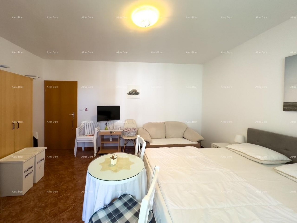 Proximity to Hotel Belvedere. We are selling a studio apartment in an excellent location in Medulin! 8