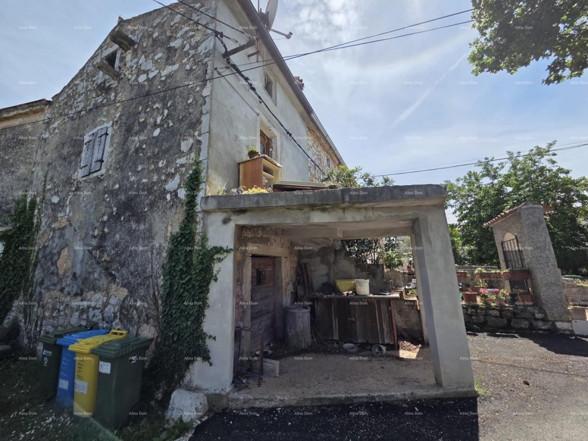 Prodaja kuće za renovaciju s građevinskim zemljištem, blizina Poreča, Žbandaj! 6