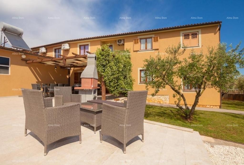 Prodaja se čudovita vila z bazenom v Banjolah 9