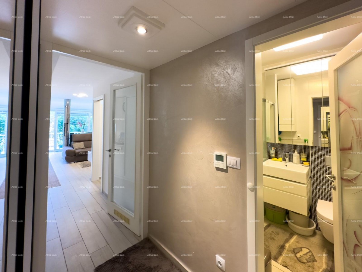 For sale: renovated apartment in Duga Uvala! 5