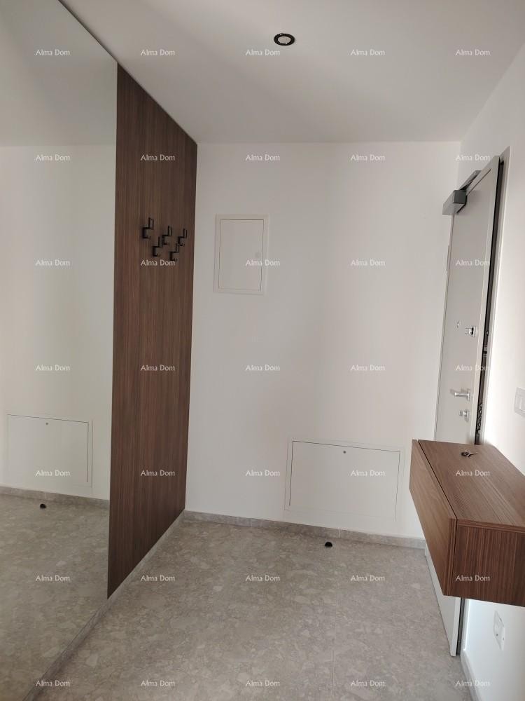 Vrhunski trosoban stan s pogledom na more, opremljen 10