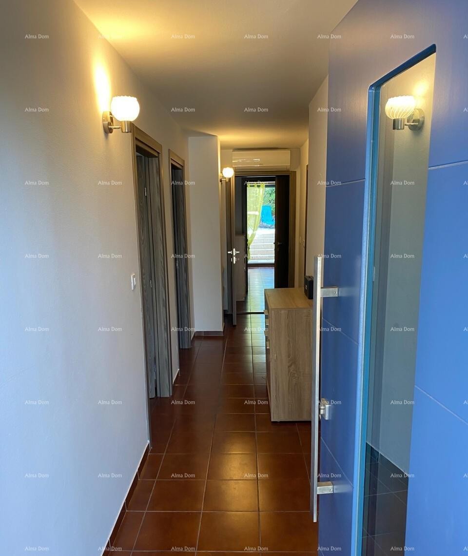 House Umag 13