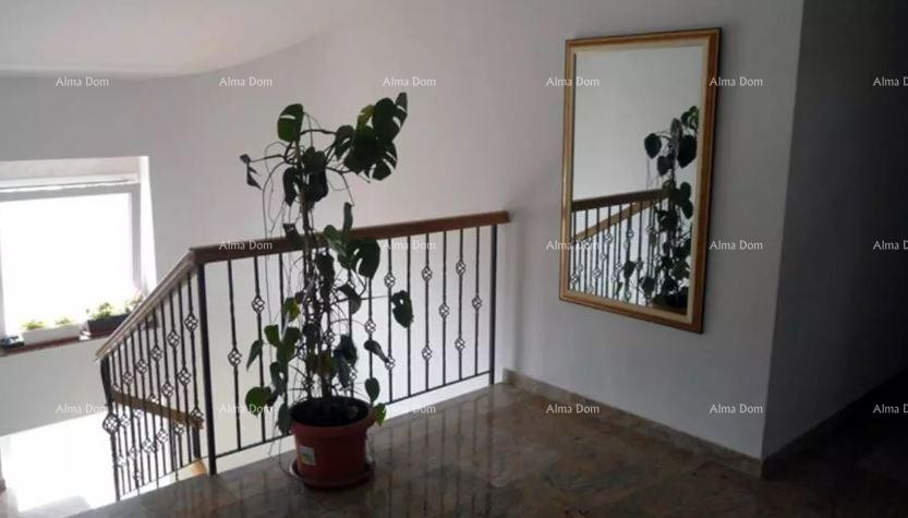 House with 14 apartments near the old center of Rovinj 2