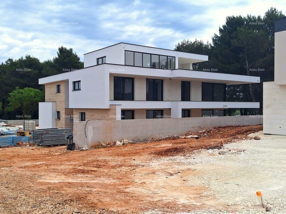 LUSSUOSO APPARTAMENTO SU DUE PIANI A ROVINJ – 237,75 m² (NETTO 175,78 m²) 6