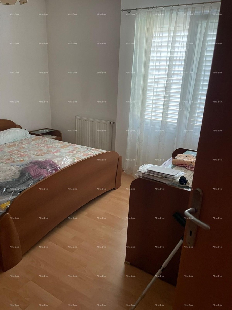 Umag! Kuća s velikom okućnicom i terasom. 7