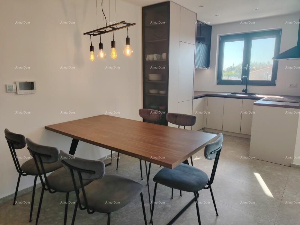 Eccellente appartamento trilocale con giardino e piscina, arredato 3