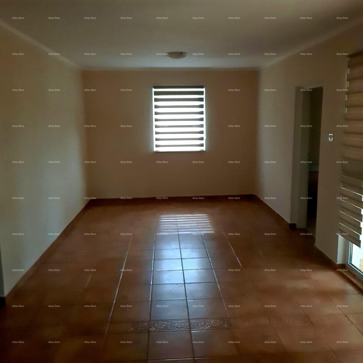 Prodamo samostojno hišo, Marčana 24