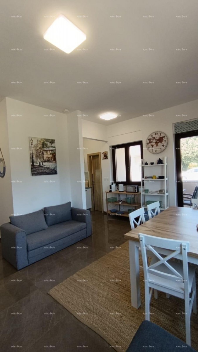 Apartma s teraso, parkirnim mestom in skupnim bazenom – Premantura 6