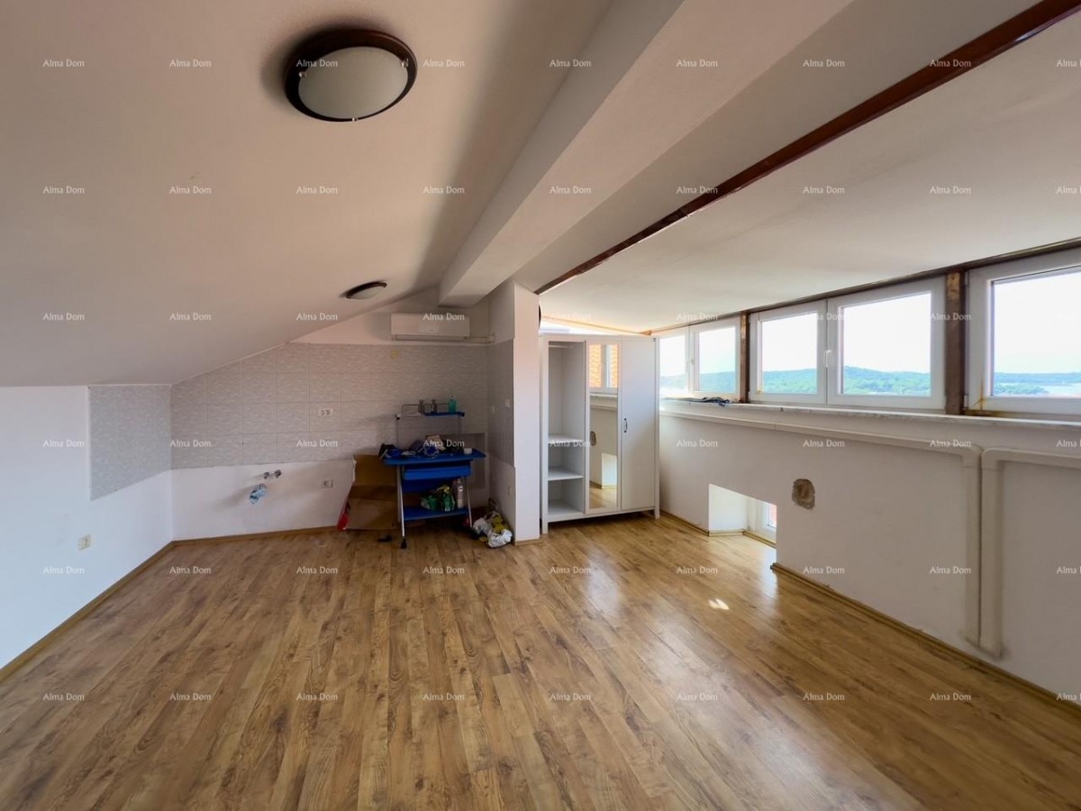 Продается   отремонтированный дом с видом на море, Медулин! 29