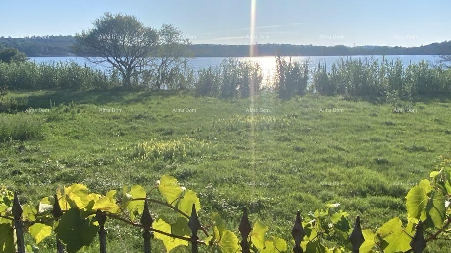 POMER, prima fila al mare, casa con terreno edificabile e progetto per villa di lusso 4