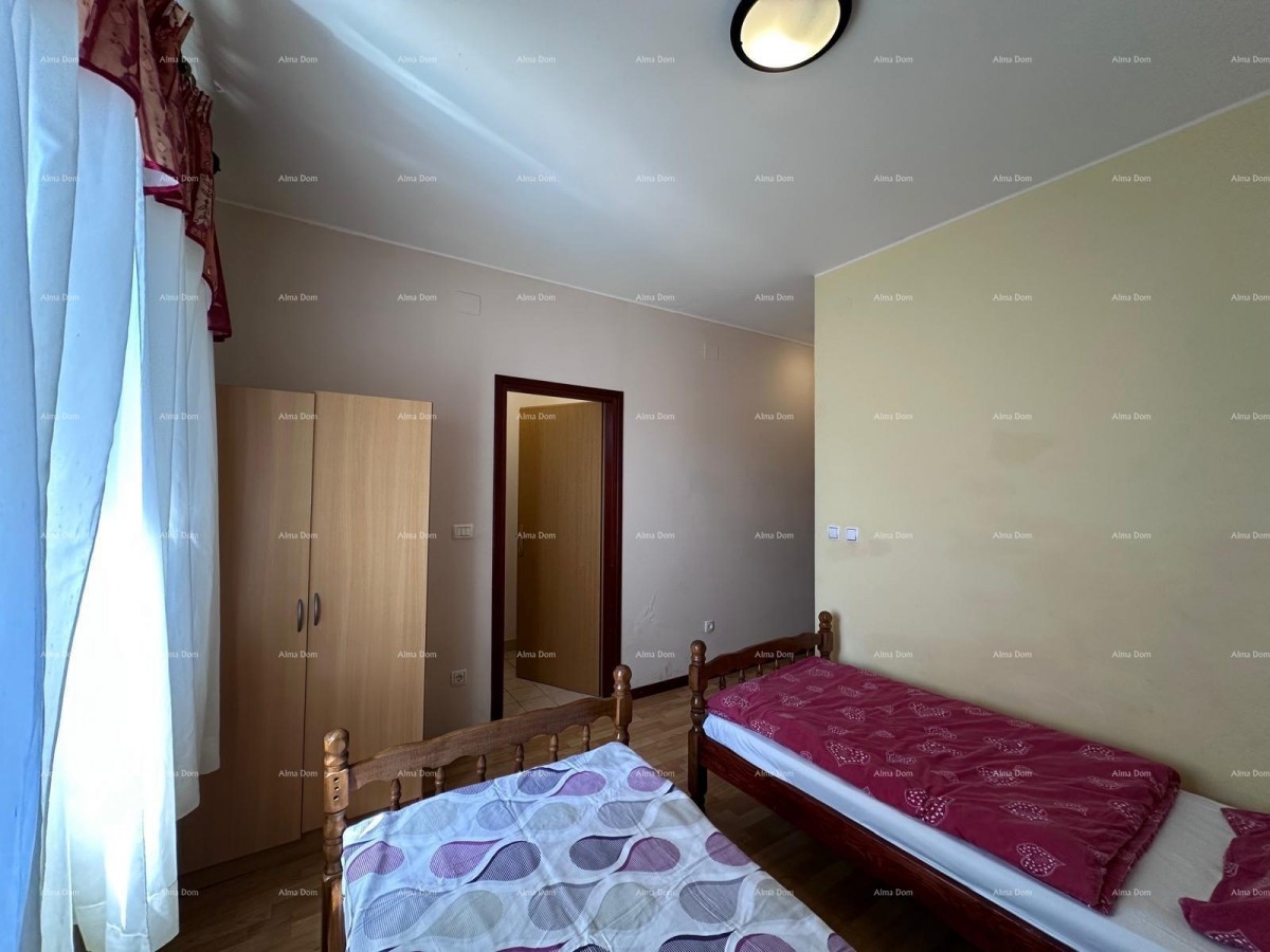 Prodajemo kuću sa pet apartmana na odličnoj lokaciji! 21