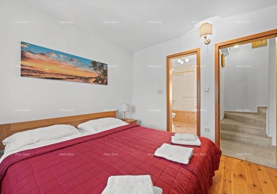 Prodaje se renovirana istarska kuća s bazenom – Kanfanar, 208 m², dva objekta 16