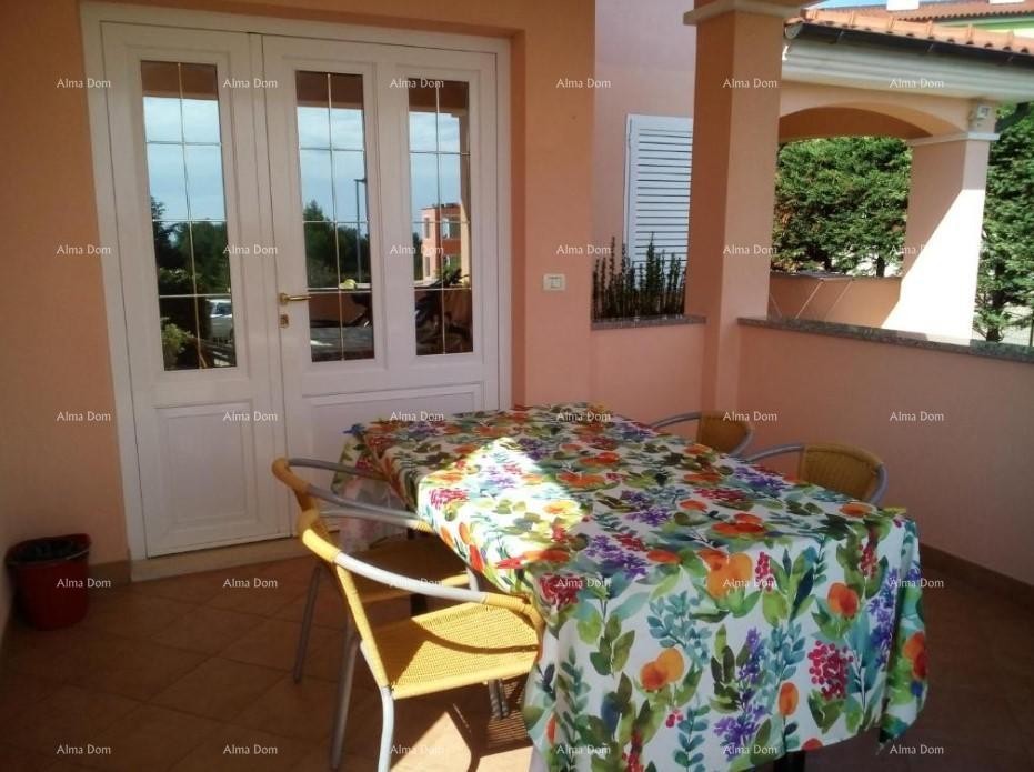 House with 5 apartments for sale with sea view, Premantura 4