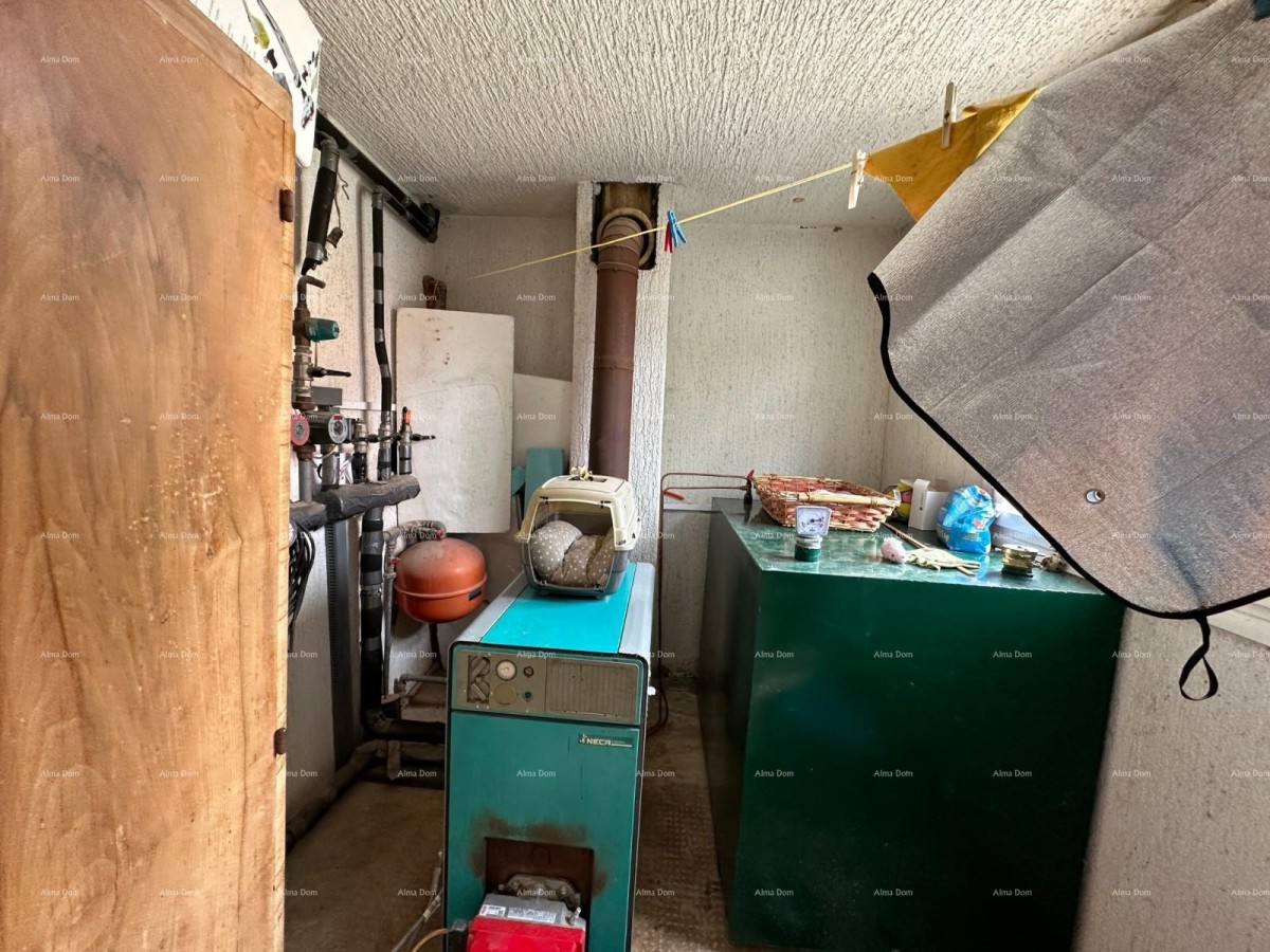 We are selling an apartment in a quiet location. Busoler. 28