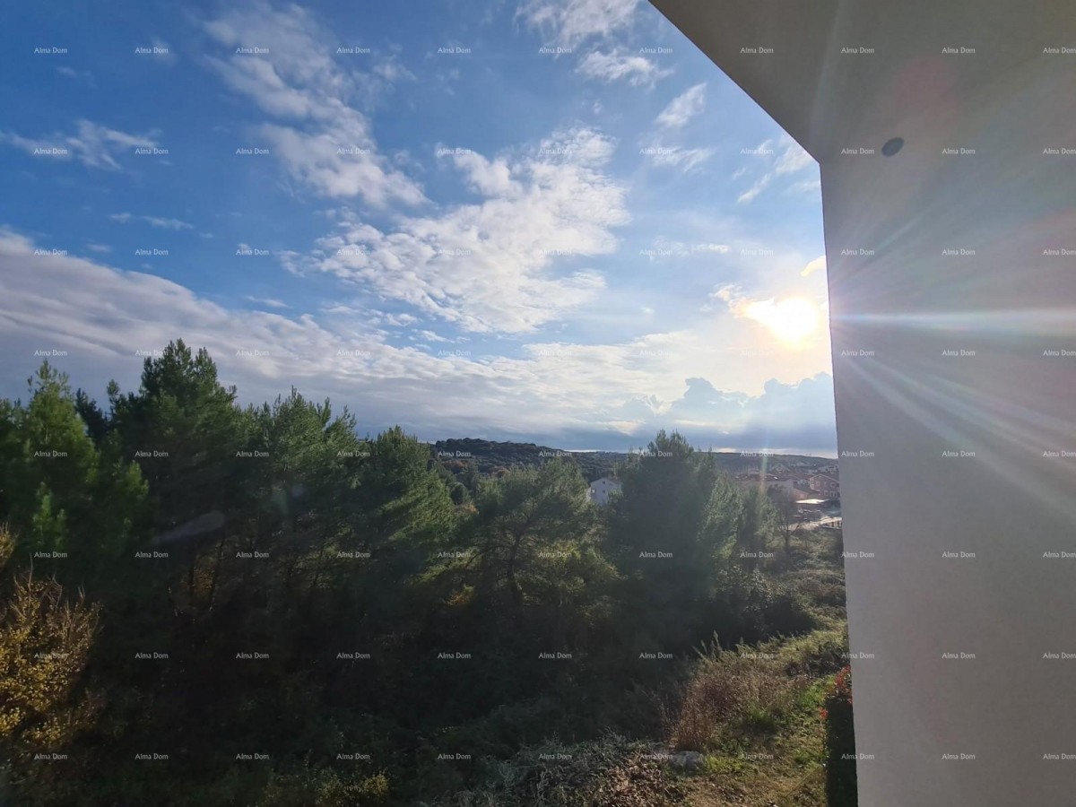 Prodaja- predivan stan u novogradnji, Pula. Vidikovac. 8