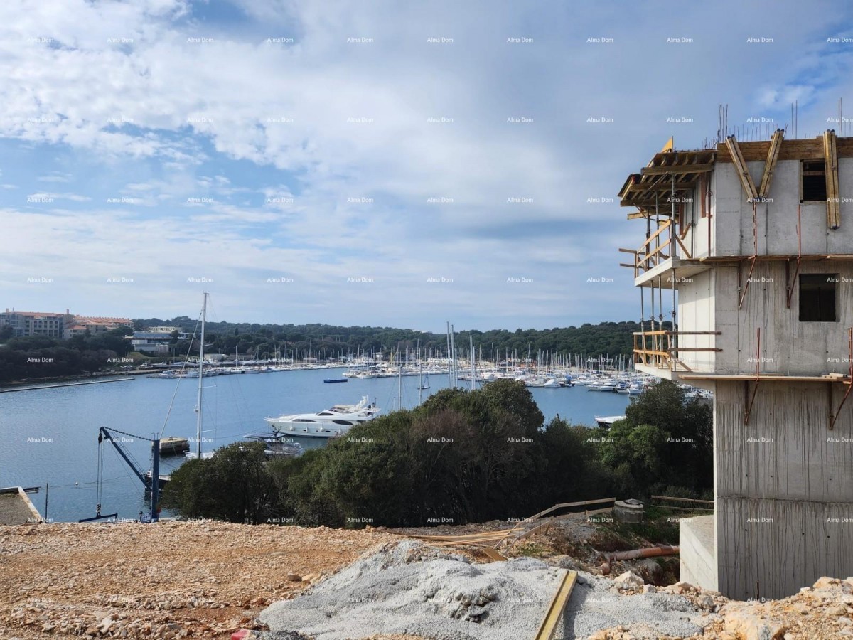 Sale of modern apartments in an exclusive building with a view of the marina, Pula! 19