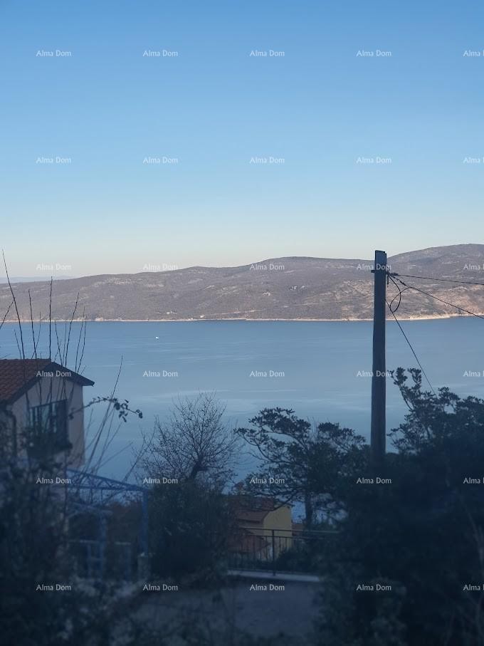 Građevinski teren s pogledom na more 2
