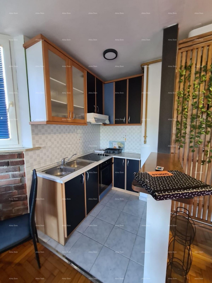 For sale: Apartment in an excellent location in Pula-Veruda, close to the sea! 14