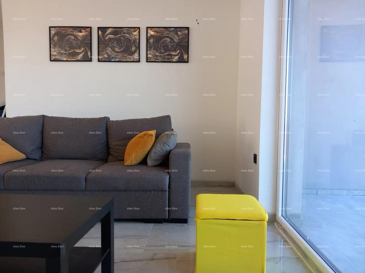 V okolici Marčane je naprodaj enonadstropna hiša z bazenom 15