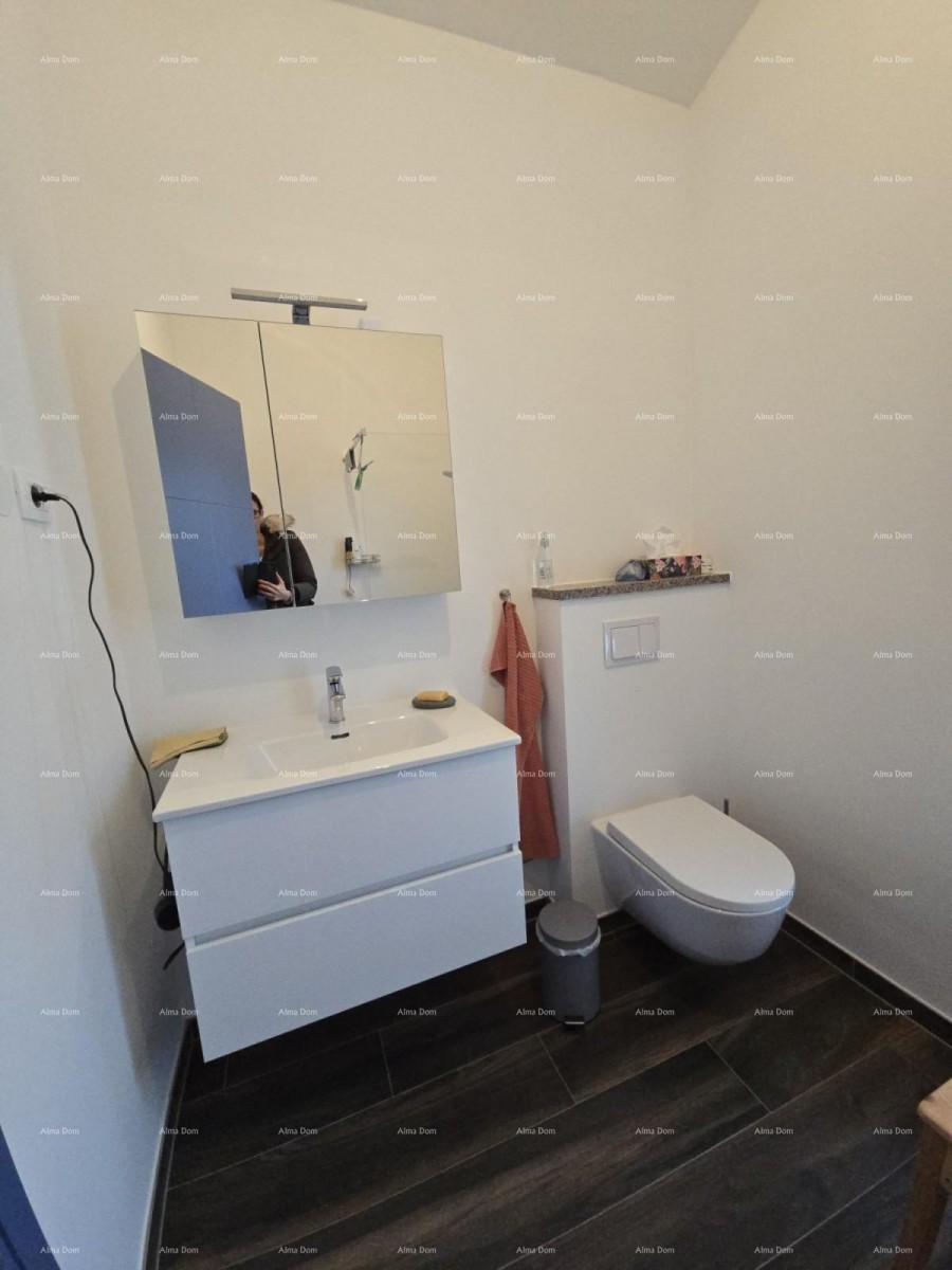 Самостоятельный одноэтажный дом с бассейном! 19