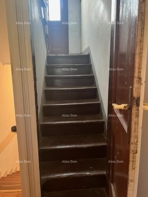 Šarmantna hiša v Vrsarju z možnostjo prenove blizu obale 14