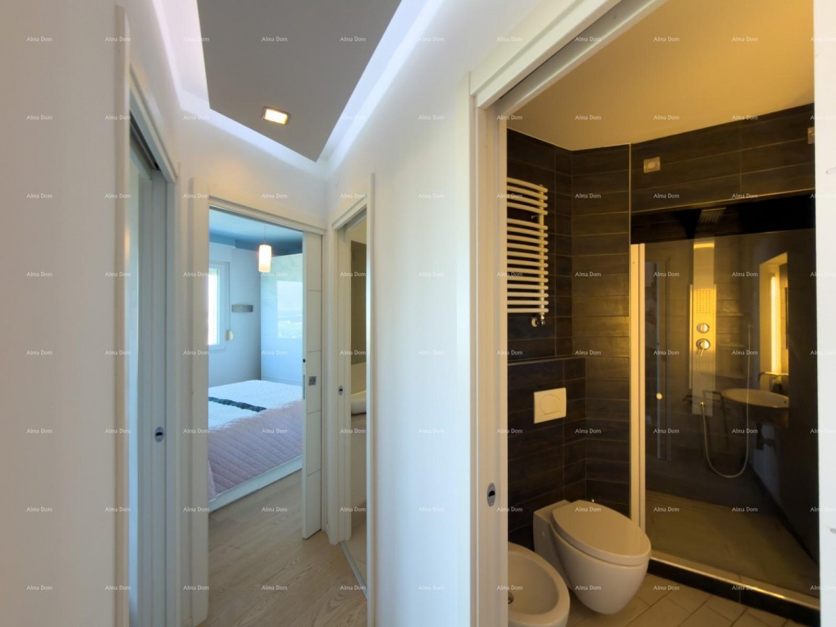 Продажа - квартира с видом на море - две минуты до набережной Лунгомаре, Пула! 12