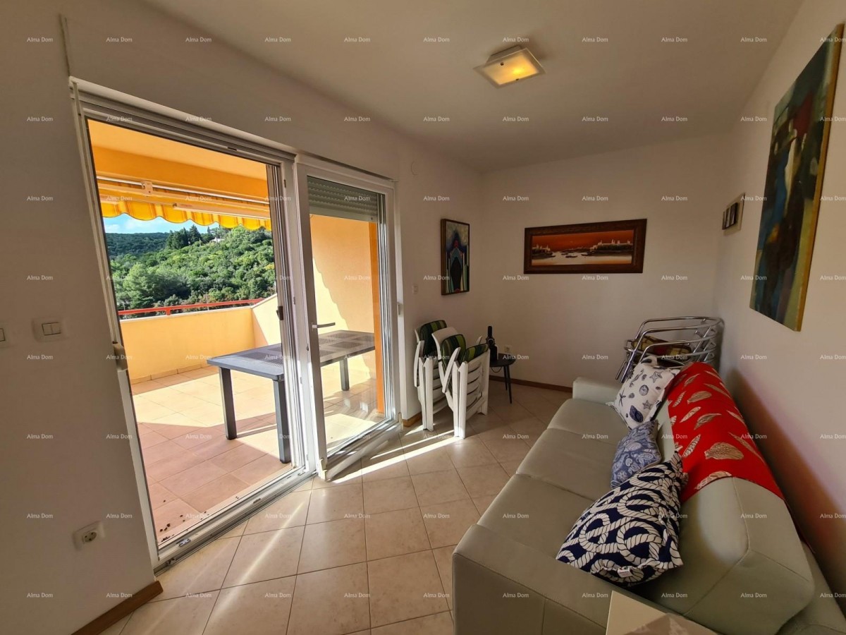 Apartman sa otvorenim  pogledom na uvalu i more. 17