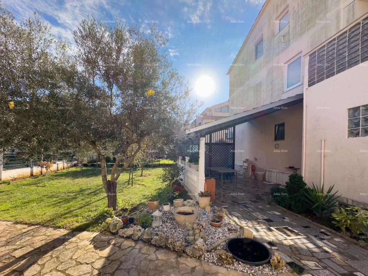 Большой дом с 4 квартирами - Песчаная бухта! 20