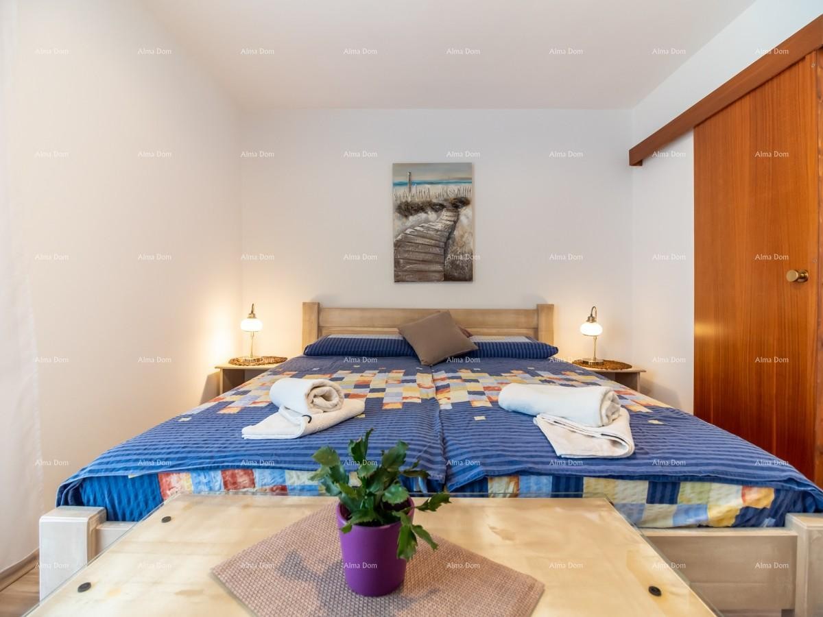 Apartmanska kuća s bazenom!Blizina mora i plaže!  Peroj. 49