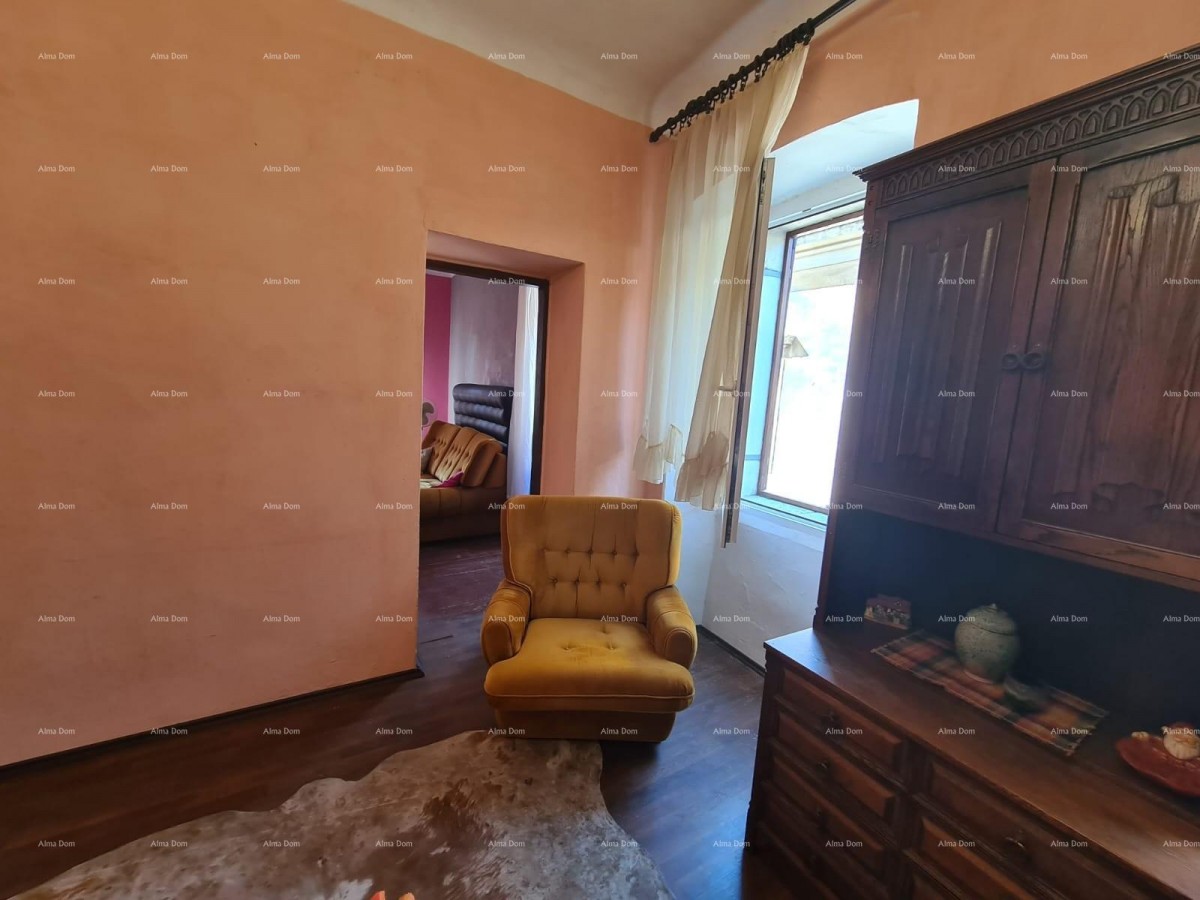 Eccellente appartamento nel cuore della città, Pola. 14